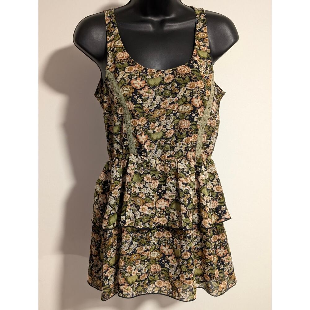 Royal Love Floral Tiered Sleeveless Tunic Blouse Tank Top Ruffled Size Small